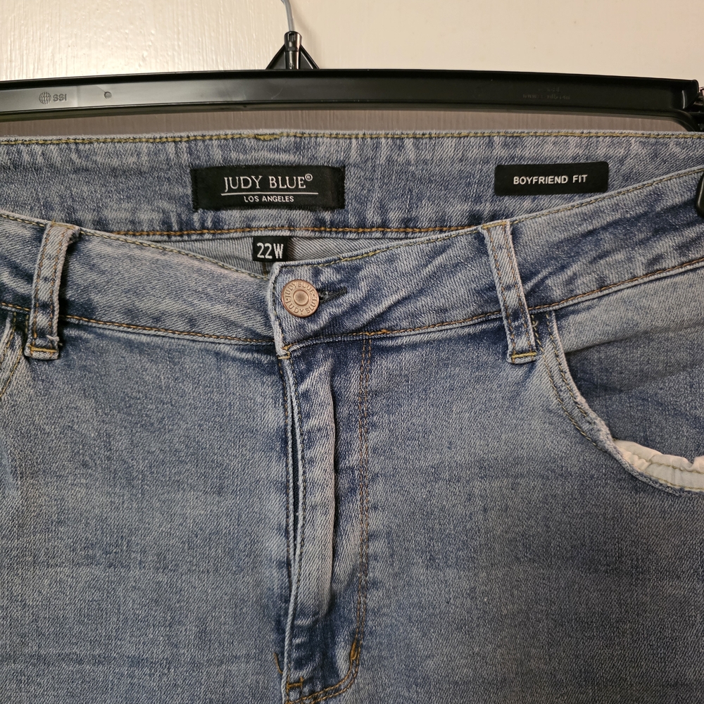 Judy Blue Women's Light Blue Jeans